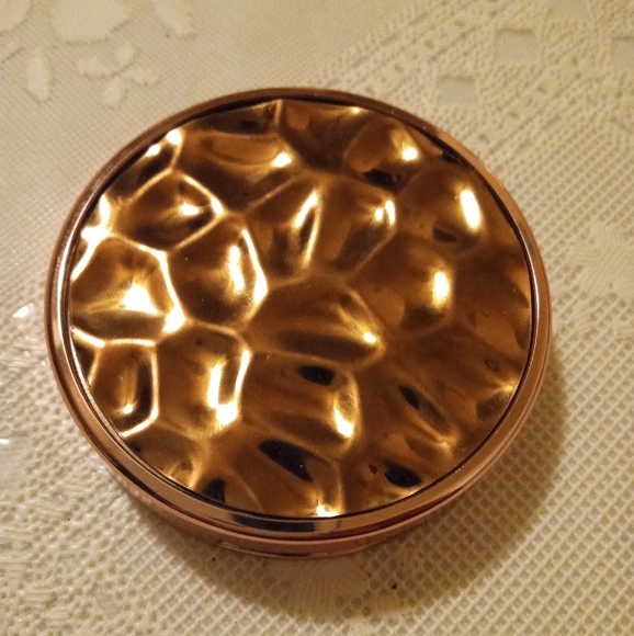 Tarte Shimmering Light Skin Perfecting Highlighter, Rose Gold Glow - Picture 4 of 8